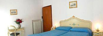 Alex Hotel Velence Kültér fotó